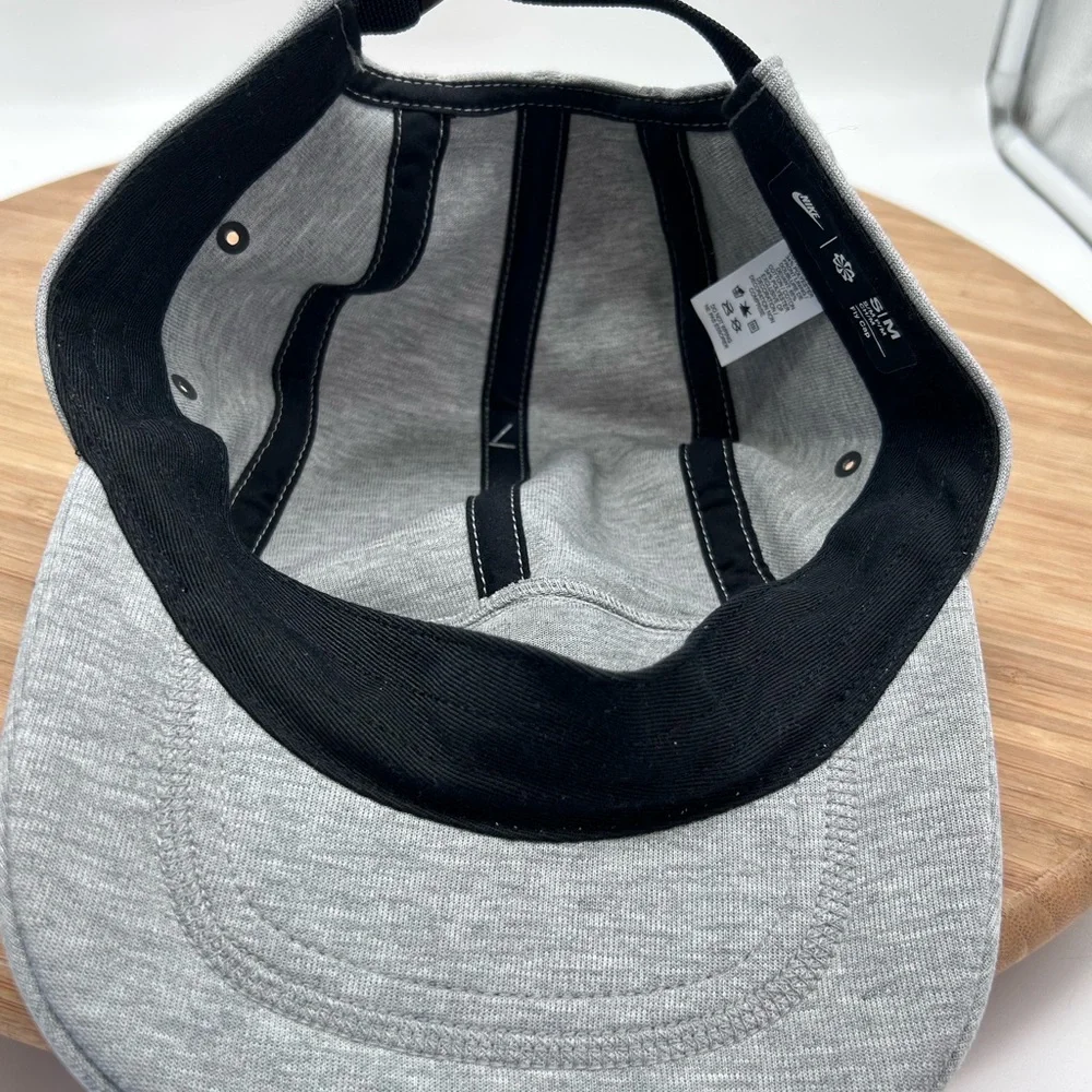 Nike Fly‎ Unstructured Tech Fleece Bill Cap Hat Grey Heather Size S/M HJ3504 063